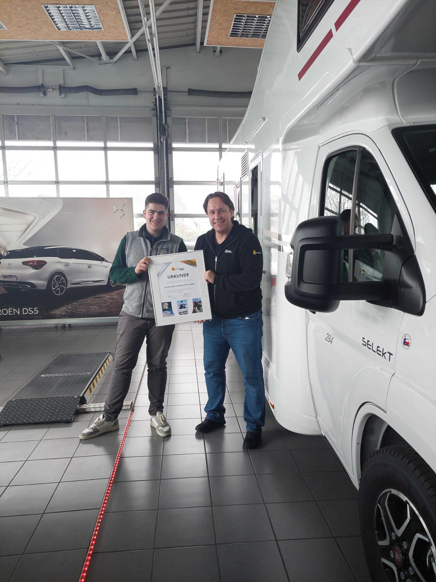 Auto-Haus Afraschteh GmbH mit Verendus-Urkunde